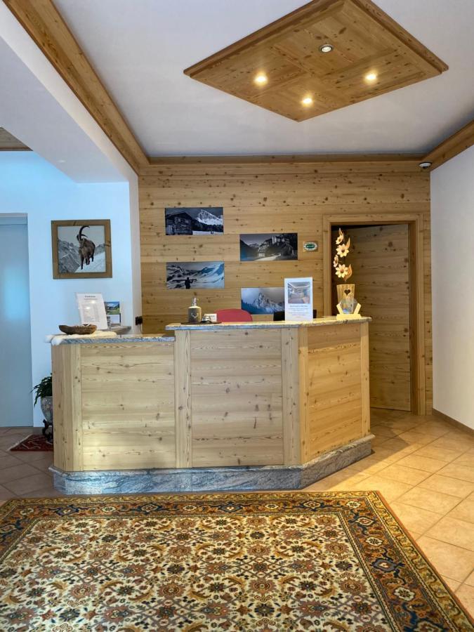 Garni Villa Elsa Pozza di Fassa Exteriör bild