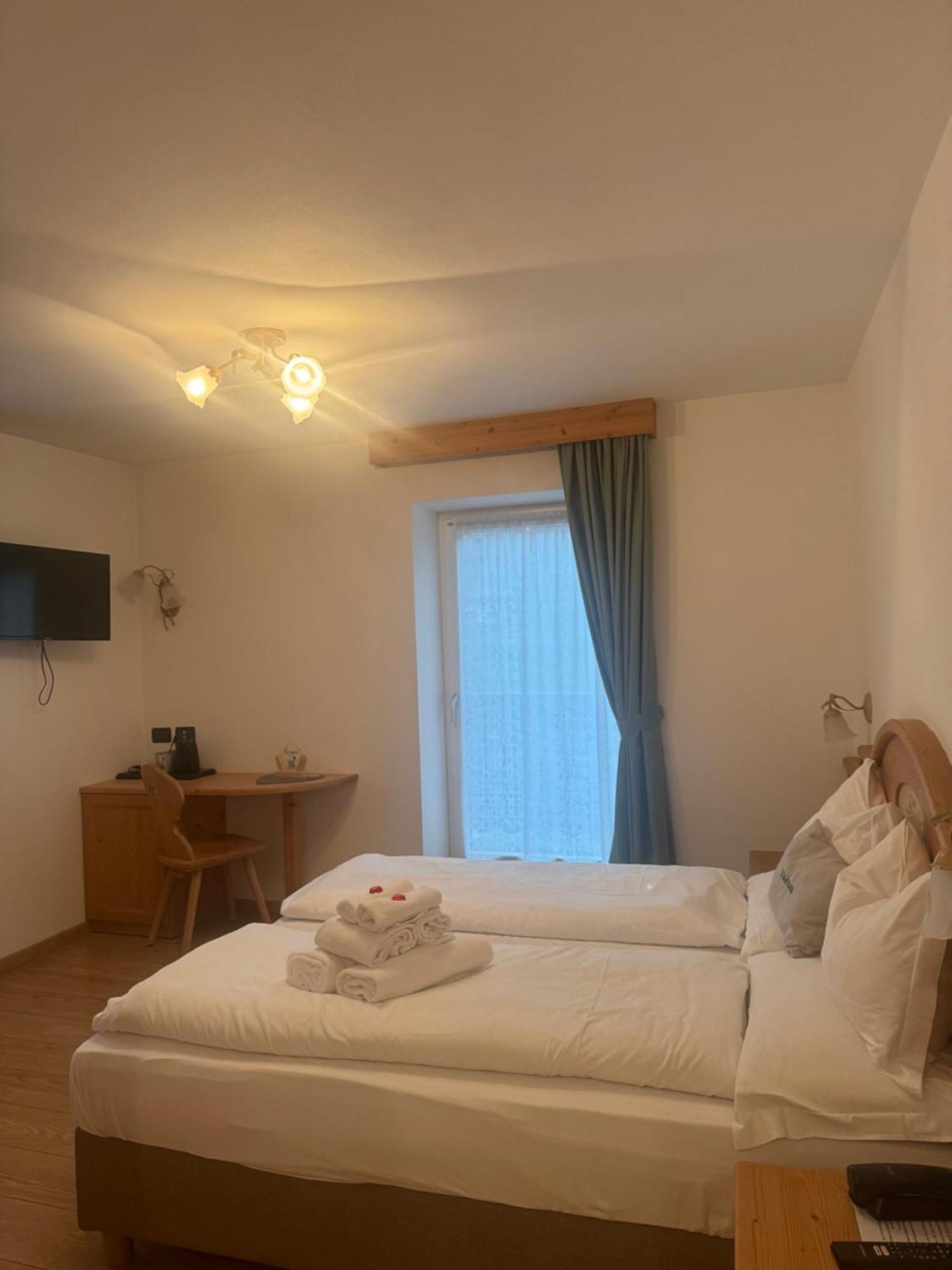 Garni Villa Elsa Pozza di Fassa Exteriör bild